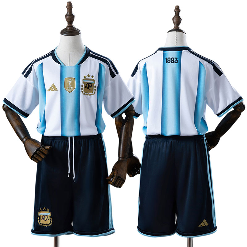 Børn Argentina 2026 VM fodboldsæt - hjemmebanetrøje og shorts