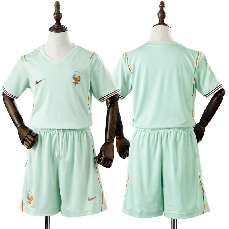Børne fodboldtrøje Frankrig 2026 - udebanesæt med shorts