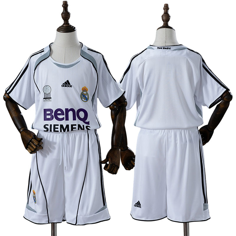 Køb Real Madrid 06/07 fodbold trøje til børn - vintage hjemmebanesæt
